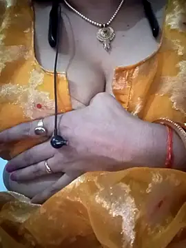 Snapshot of Neha-Bhabhi-Rasily chatting on September 25, 2025, 3:34 am Neha-Bhabhi-Rasily online show from September 25, 2025, 3:34 am