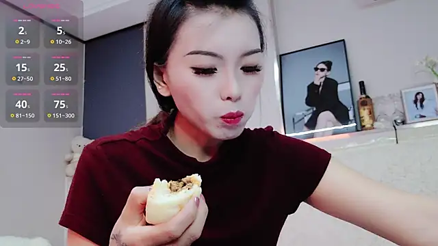 guoguo7777777 online show from May 14, 2026, 5:26 am