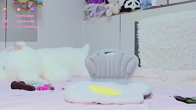 guoguo7777777 online show from April 2, 2026, 1:51 pm