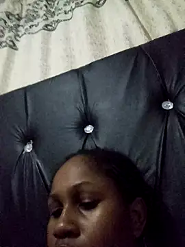 queen lovely2 online show from December 4, 2025, 6:07 pm