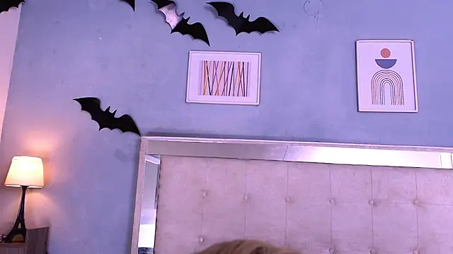 Emily Castillo 1 online show from November 28, 2025, 4:45 am