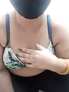 Snapshot of pyasi_bhabhi02 chatting on March 12, 2025, 9:24 pm pyasi bhabhi02 online show from March 12, 2025, 9:24 pm