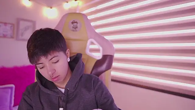 tommy blue online show from March 6, 2026, 12:33 pm