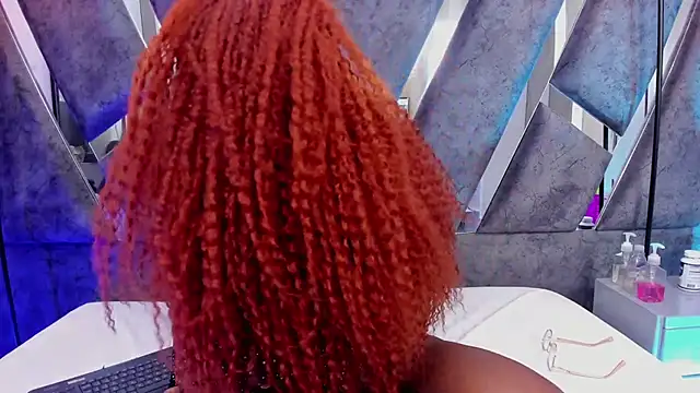 CandyMartinez  online show from March 5, 2026, 7:43 pm