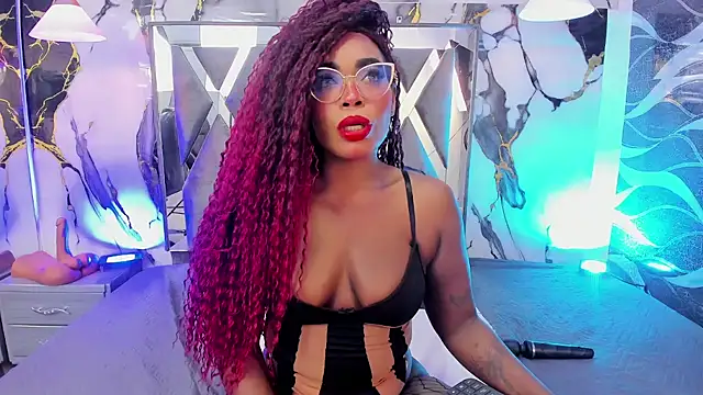 Snapshot of CandyMartinez_ chatting on July 28, 2026, 8:52 pm CandyMartinez online show from July 28, 2026, 8:52 pm