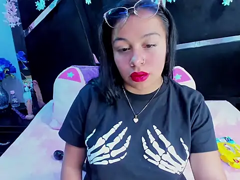  Violeta 18 online show from September 23, 2025, 3:46 am