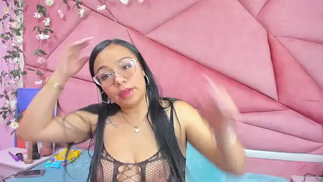  Violeta 18 online show from September 9, 2025, 4:44 am