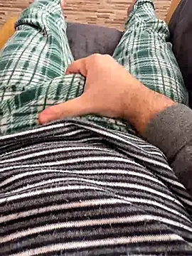 Snapshot of ategurl192 chatting on January 8, 2026, 7:58 am ategurl192 online show from January 8, 2026, 7:58 am