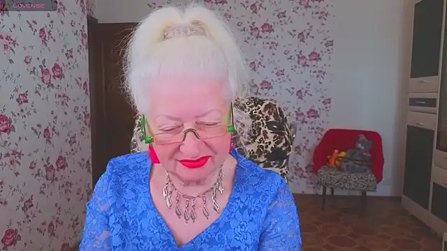 Maya Mayflower online show from June 6, 2026, 3:34 am