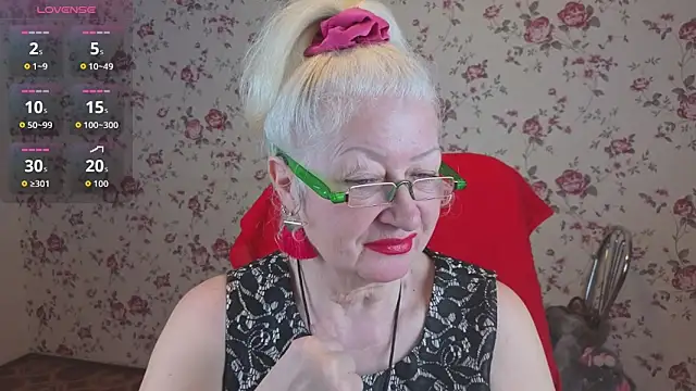 Maya Mayflower online show from February 10, 2026, 3:05 am