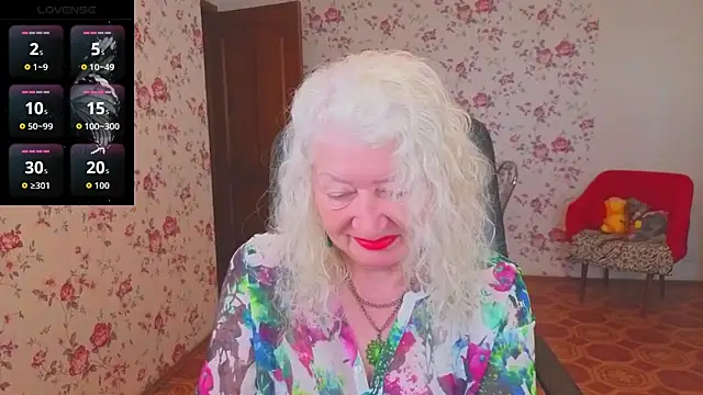 Maya Mayflower online show from May 25, 2026, 3:06 am
