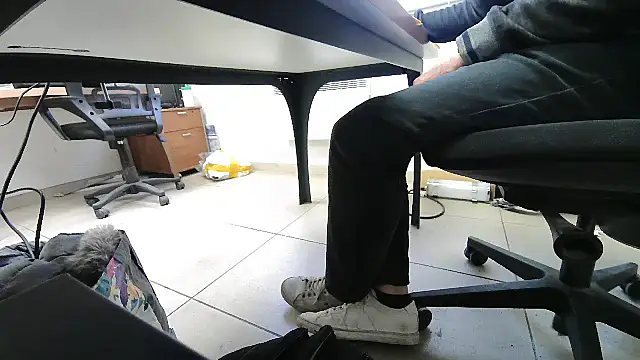 GM51-1988 online show from September 25, 2025, 3:40 pm