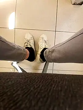 GM51-1988 online show from March 18, 2025, 6:39 pm