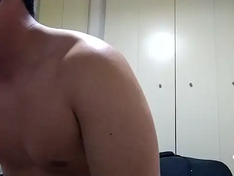 Snapshot of taaaaaa- chatting on November 9, 2025, 12:31 pm taaaaaa- online show from November 9, 2025, 12:31 pm