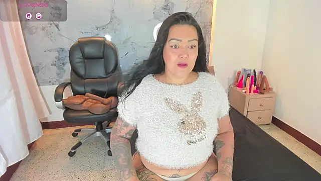 violeta delavega1 online show from October 2, 2025, 4:05 am