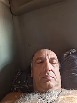 Snapshot of aleksis1313 chatting on October 18, 2025, 9:22 am aleksis1313 online show from October 18, 2025, 9:22 am