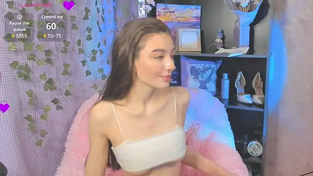 Snapshot of MelissaMillton chatting on March 18, 2025, 4:18 am MelissaMillton online show from March 18, 2025, 4:18 am