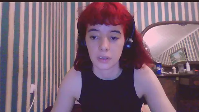 Snapshot of _Amber_Doll_ chatting on October 22, 2025, 12:10 am Amber Doll online show from October 22, 2025, 12:10 am