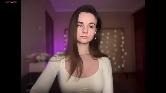 lanaloulou online show from November 30, 2025, 12:11 am