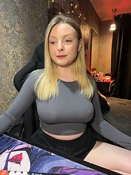 Lina ly online show from November 14, 2025, 9:07 pm