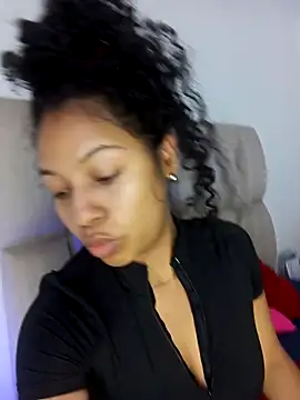 Sasha rd online show from October 21, 2025, 7:24 pm