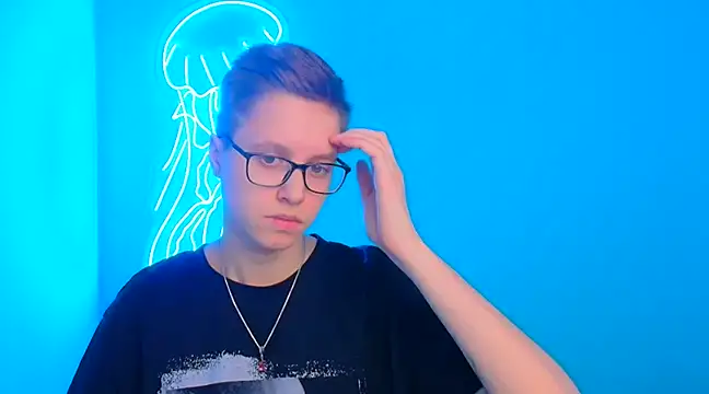 Bella Swannn online show from March 15, 2025, 6:32 pm