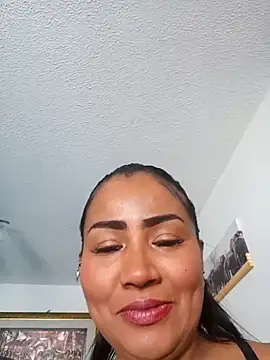 Ariana Rodriguez online show from November 29, 2025, 1:00 pm