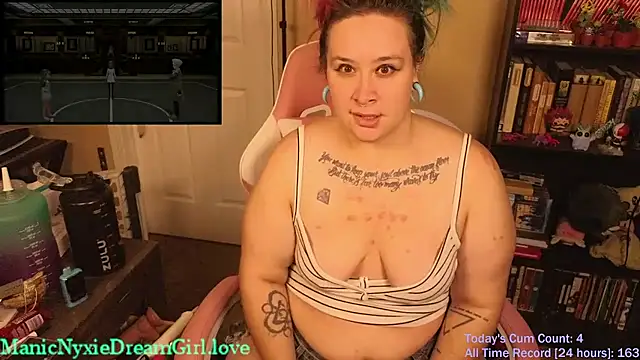 VioletNova online show from October 30, 2025, 11:41 am