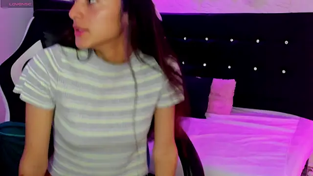 Snapshot of Valen_Person chatting on March 20, 2025, 12:22 pm Valen Person online show from March 20, 2025, 12:22 pm