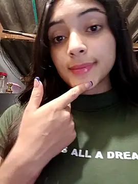 Snapshot of Valen_Person chatting on October 2, 2025, 10:24 pm Valen Person online show from October 2, 2025, 10:24 pm