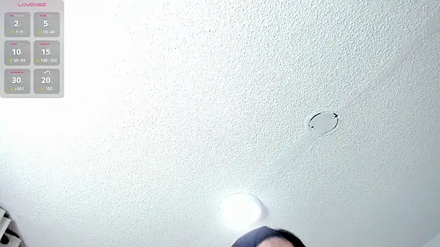 Cristal Velle online show from February 10, 2026, 1:21 pm