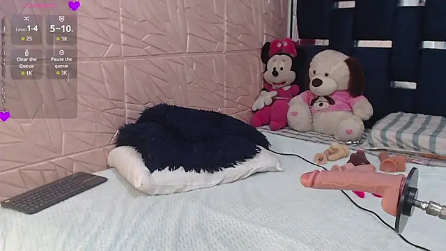 Aleska128 online show from April 4, 2026, 8:54 am