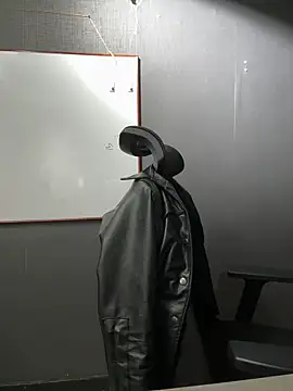 Isabella Varella online show from February 19, 2026, 12:46 pm