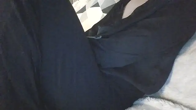 Snapshot of Valentinette chatting on February 3, 2026, 8:14 pm Valentinette online show from February 3, 2026, 8:14 pm