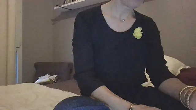 Snapshot of Valentinette chatting on January 18, 2026, 4:54 pm Valentinette online show from January 18, 2026, 4:54 pm