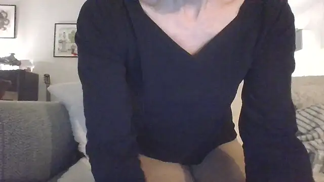 Snapshot of Valentinette chatting on February 27, 2026, 8:30 pm Valentinette online show from February 27, 2026, 8:30 pm