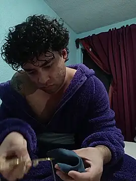 Snapshot of DocPepino chatting on November 5, 2025, 4:26 am DocPepino online show from November 5, 2025, 4:26 am