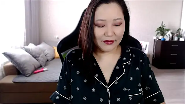 Snapshot of LisaAsianFlower chatting on March 13, 2025, 5:11 am LisaAsianFlower online show from March 13, 2025, 5:11 am