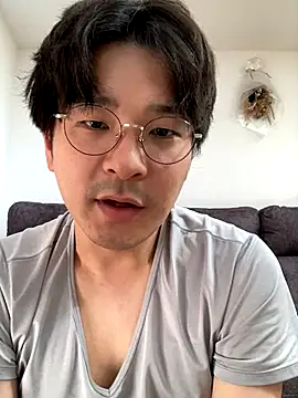 Snapshot of waka3232 chatting on October 9, 2025, 12:44 am waka3232 online show from October 9, 2025, 12:44 am
