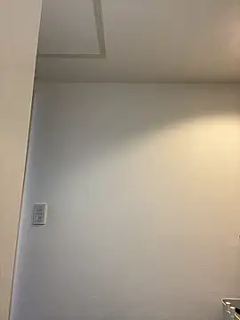 waka3232 online show from April 6, 2026, 1:56 am