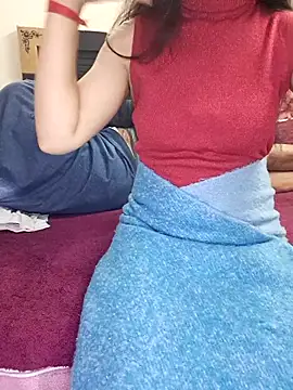 Cute-Zarina online show from December 1, 2025, 4:19 pm