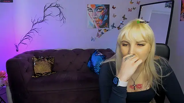 kiki swan online show from January 12, 2026, 7:04 am