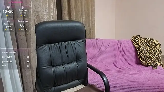 Wane Witch online show from November 9, 2025, 6:12 pm