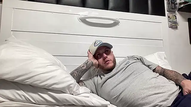 Snapshot of Thegreatwhitepipe chatting on September 12, 2025, 10:04 am Thegreatwhitepipe online show from September 12, 2025, 10:04 am