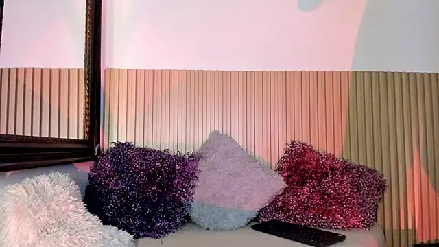 Snapshot of adalinarusell_ chatting on March 20, 2026, 11:00 am adalinarusell online show from March 20, 2026, 11:00 am