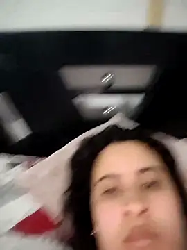 Snapshot of mialorents chatting on February 4, 2026, 7:53 pm mialorents online show from February 4, 2026, 7:53 pm