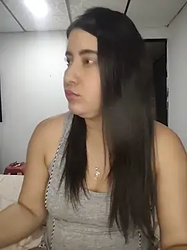 Snapshot of mialorents chatting on February 20, 2026, 6:26 am mialorents online show from February 20, 2026, 6:26 am