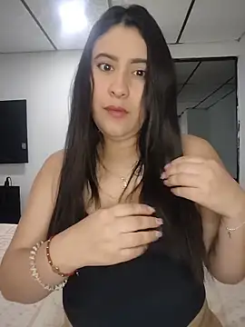 Snapshot of mialorents chatting on February 21, 2026, 10:56 pm mialorents online show from February 21, 2026, 10:56 pm