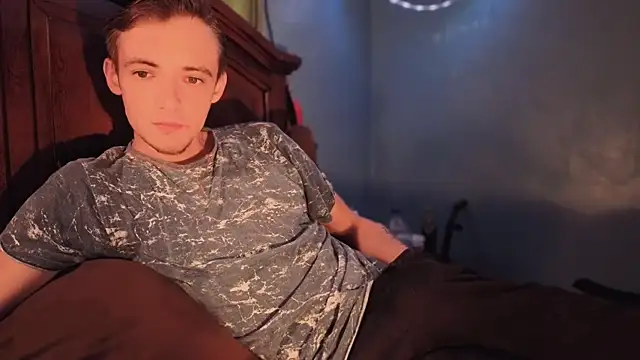 Ilovepussy1911 online show from April 30, 2026, 6:59 pm