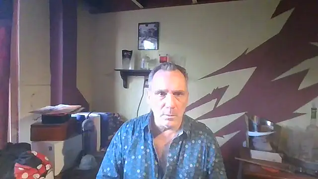 Snapshot of HunkofRock chatting on July 3, 2026, 11:28 am HunkofRock online show from July 3, 2026, 11:28 am